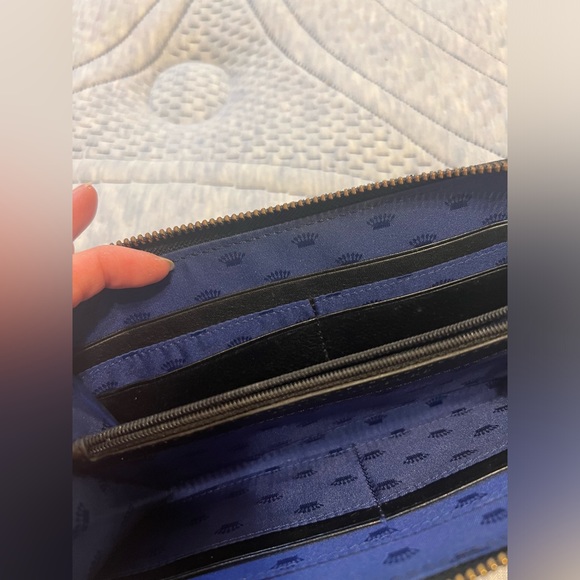 Juicy Couture Wallet - Picture 5 of 8